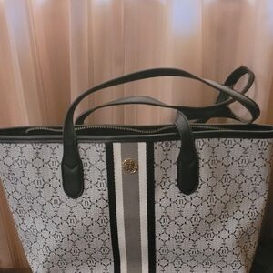 Nanette Lepore Stylish Black and Gray Tote Bag